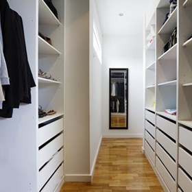 Wardrobe Styling: Stylierge